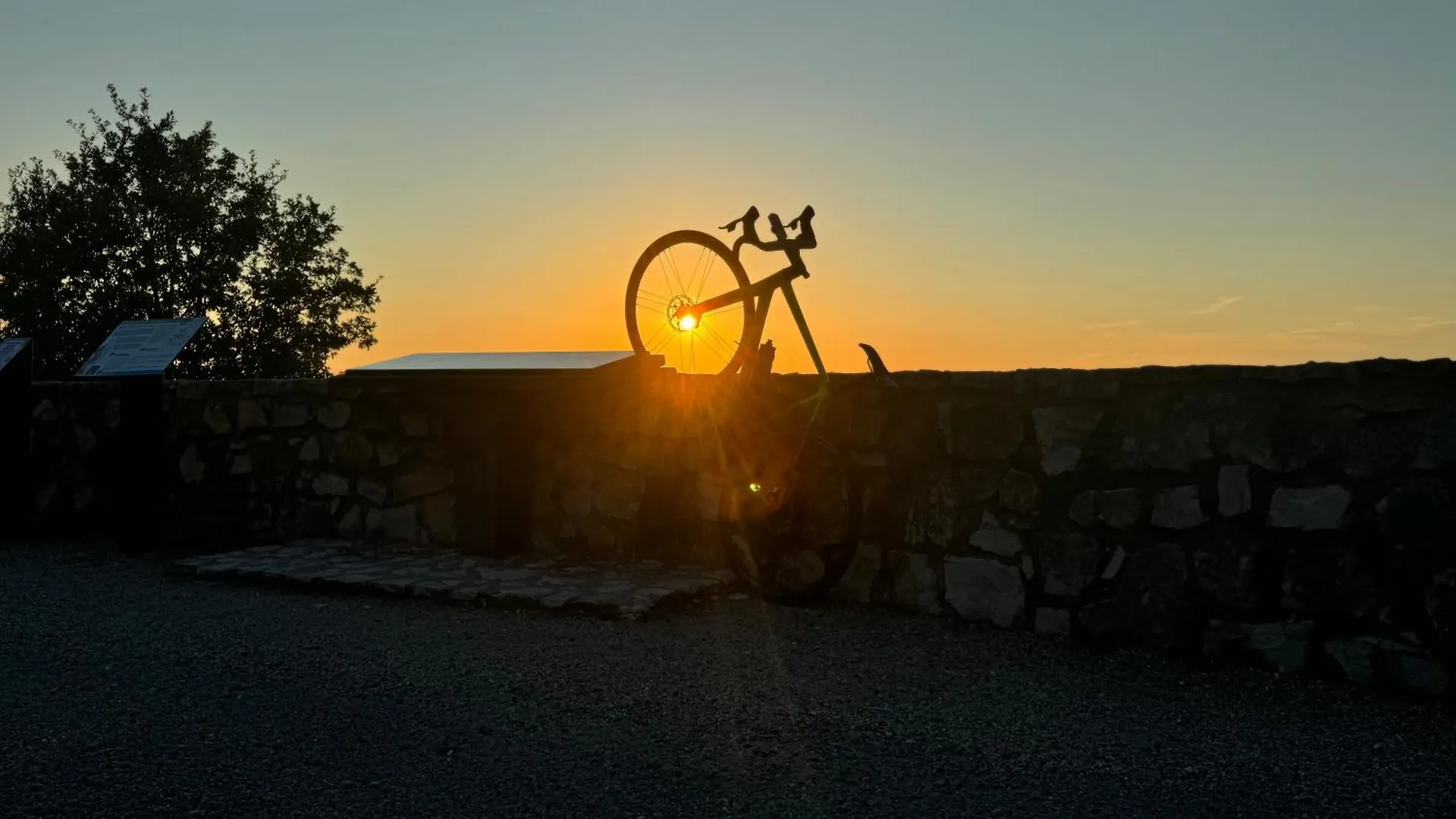 Au Clair Ventoux B & B - Spa Saint Didier  France