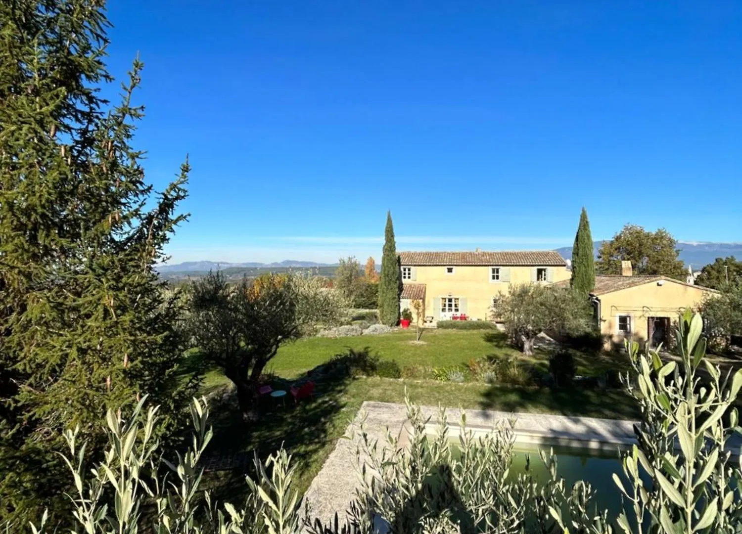 Au Clair Ventoux B & B - Spa Saint Didier  Couette-café Saint Didier (Vaucluse)