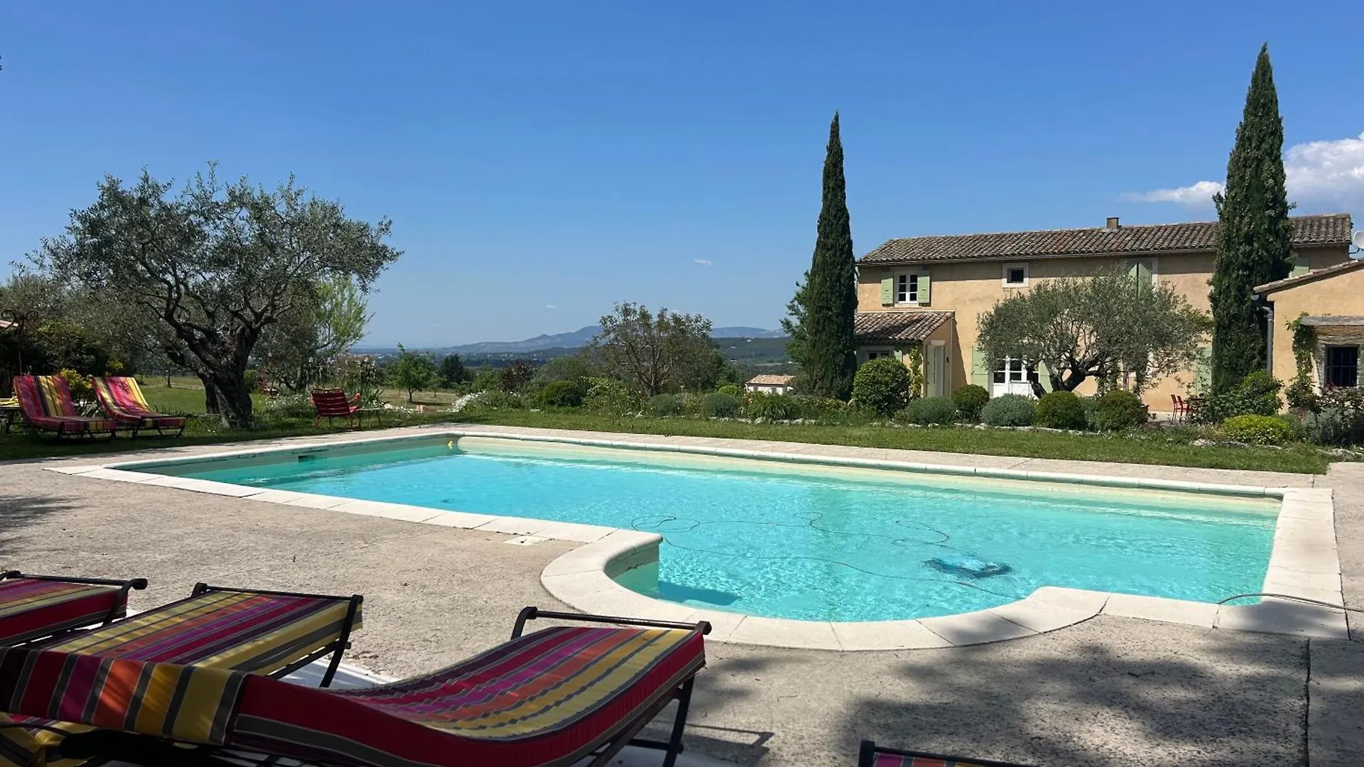Au Clair Ventoux B & B - Spa Saint Didier  0*, Saint Didier (Vaucluse)
